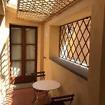 Albizi Sanzio Apt 205